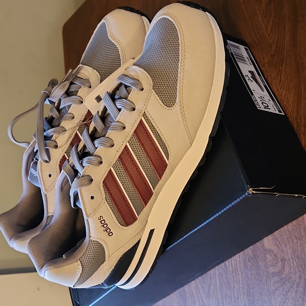 Adidas Men's Gray and Burgundy Sneakers
